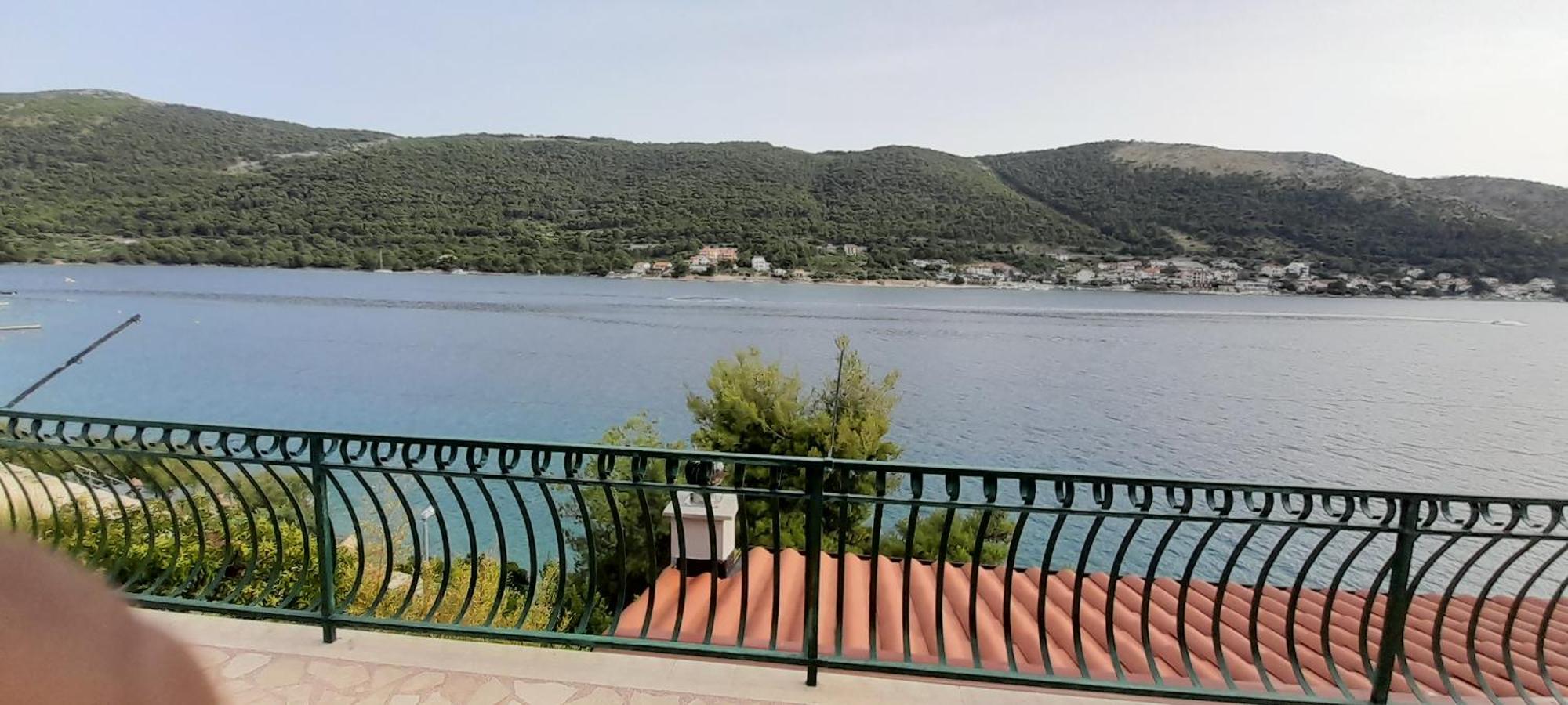 Apartamento Direkt Na Moru - Bungalov Šibenik Exterior foto